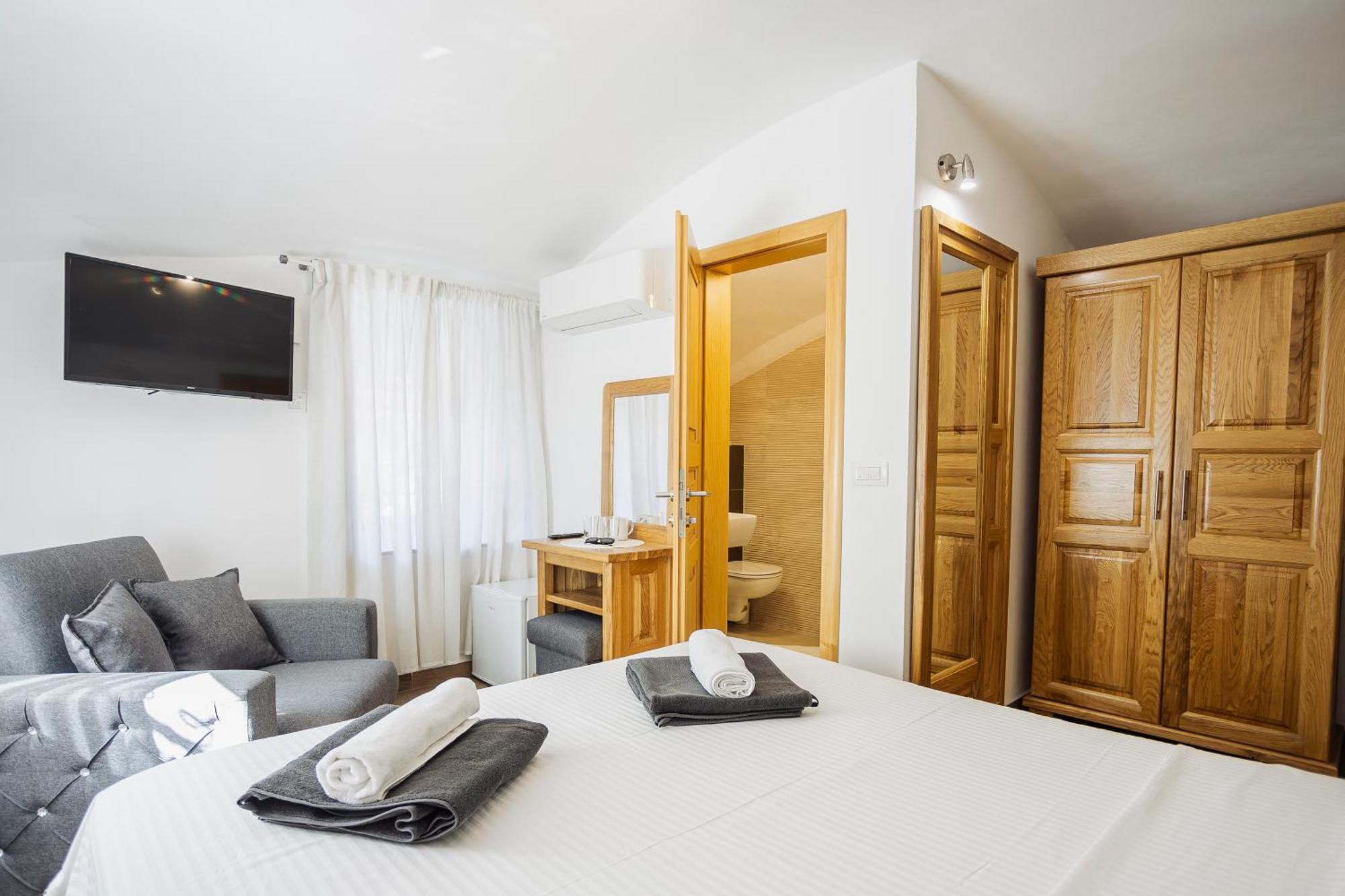 Hotel Siska Любляна Экстерьер фото